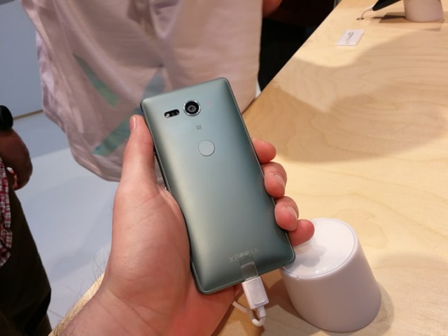 XZ2 Compact-01