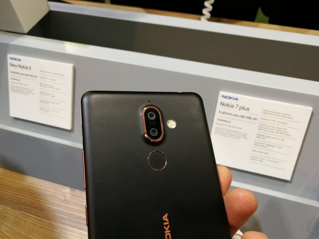 nokia-7-plus-4