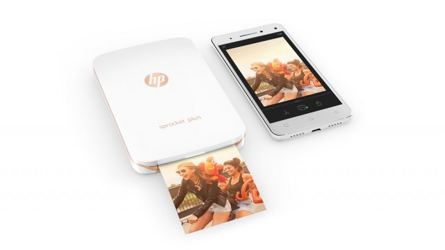 08_HP_Bahama_Printer_with_Phone_White_Hero