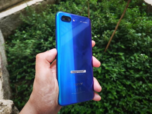 Honor 10 - 02