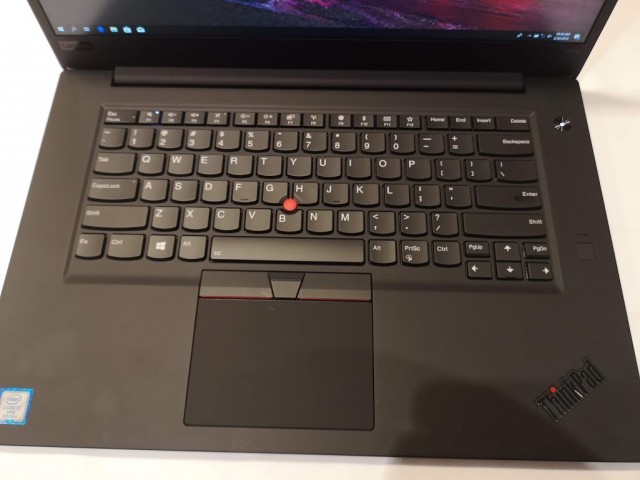 Lenovo ThinkPad X1 Extreme-5