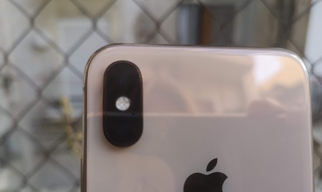 iPhone XS-06