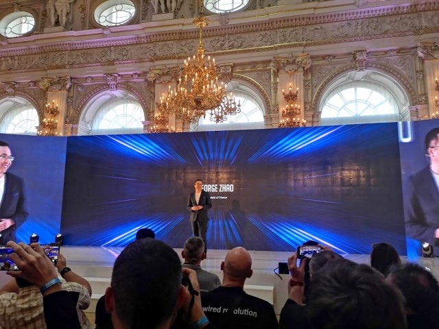 Honor-8X-prague-launch-02