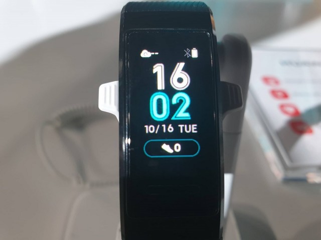 Huawei Band 3 Pro 01