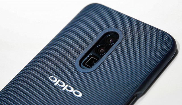 Oppo 10x lossless zoom