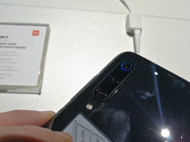 Xiaomi Mi 9 hands-on-03