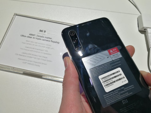 Xiaomi Mi 9 hands-on-05