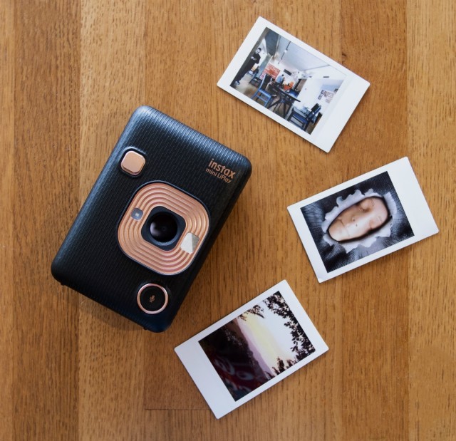 fuji-instax