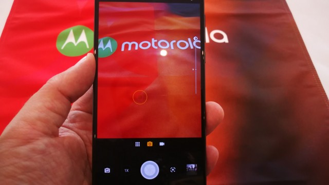 Motorola One Zoom (3)