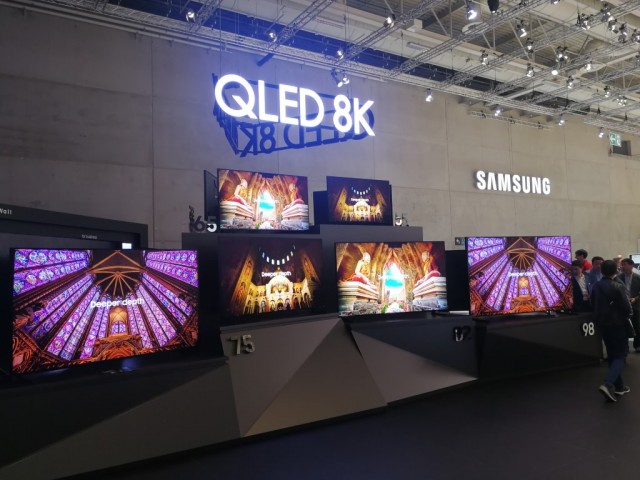 Samsung Booth Tour (7)