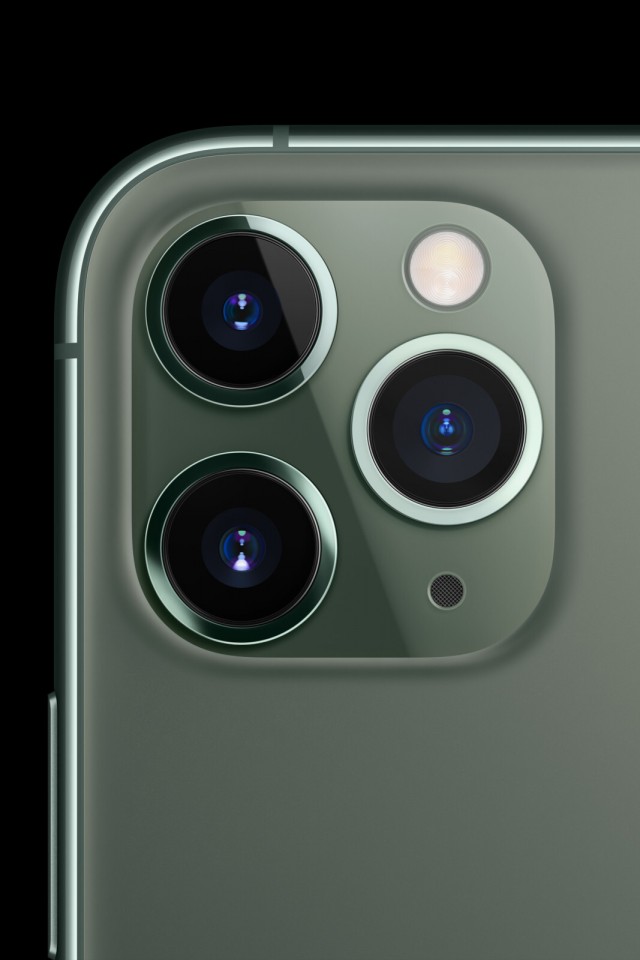 iphone-11-pro-triple-camera-focused