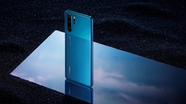 P30 Pro_lifestyle_sand_blue_JPG_20190829