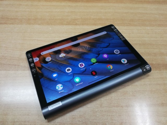 Lenovo Yoga Smart Tab