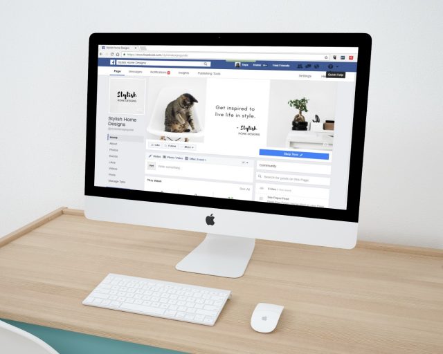 Canva-Computer-Screen-on-Wooden-Desk-640