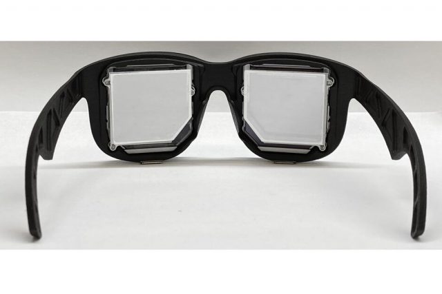 Facebook-VR-headset-prototype-looks-cool