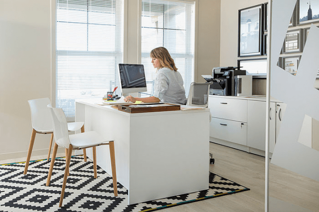 Woman_Working-640x427.png