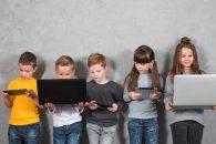 children-using-electronic-devices